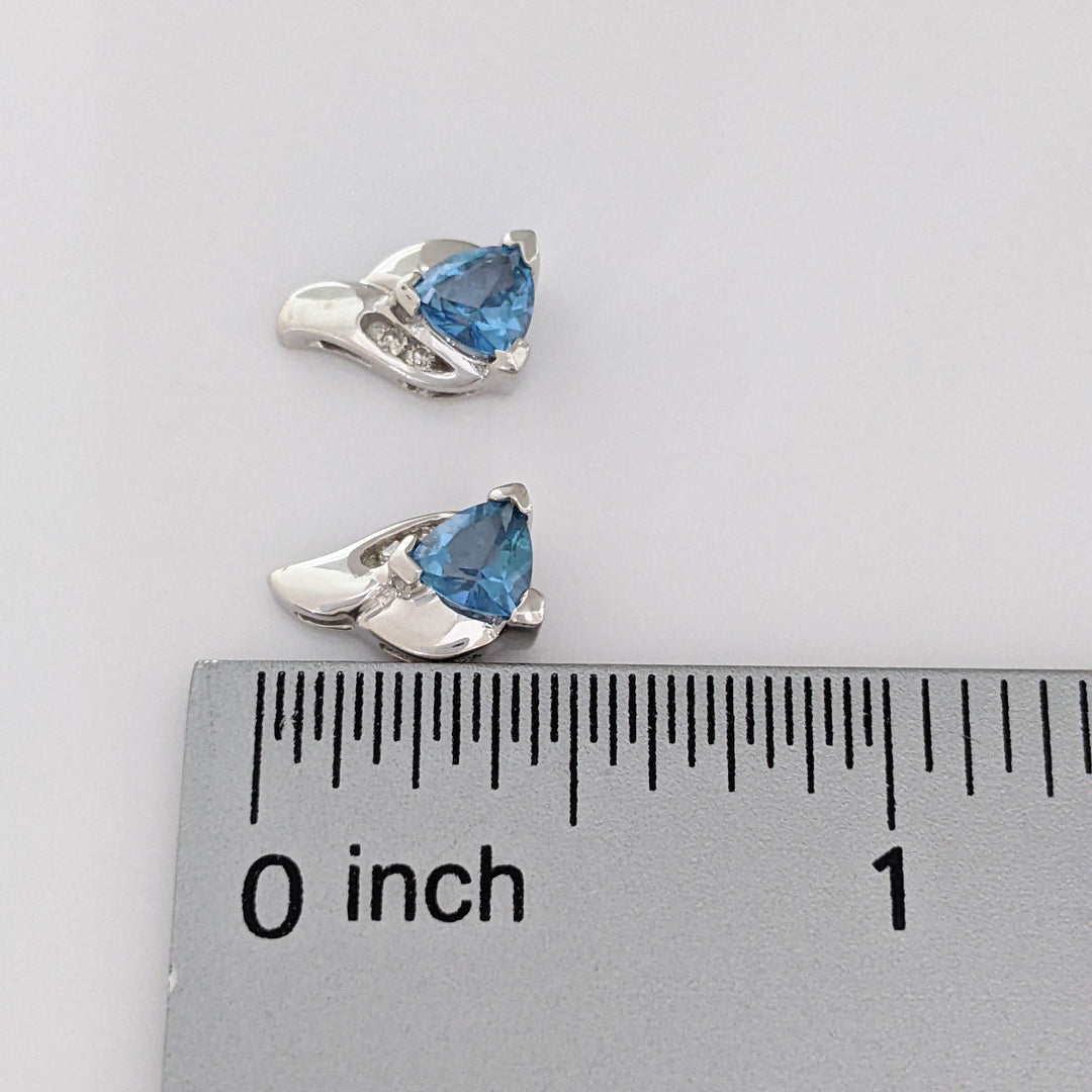 14K BLUE TOPAZ TRILLION (3) 4-5MM WITH MELEE ESTATE PENDANT, CHAIN, AND EARRINGS SET 4.9 GRAMS