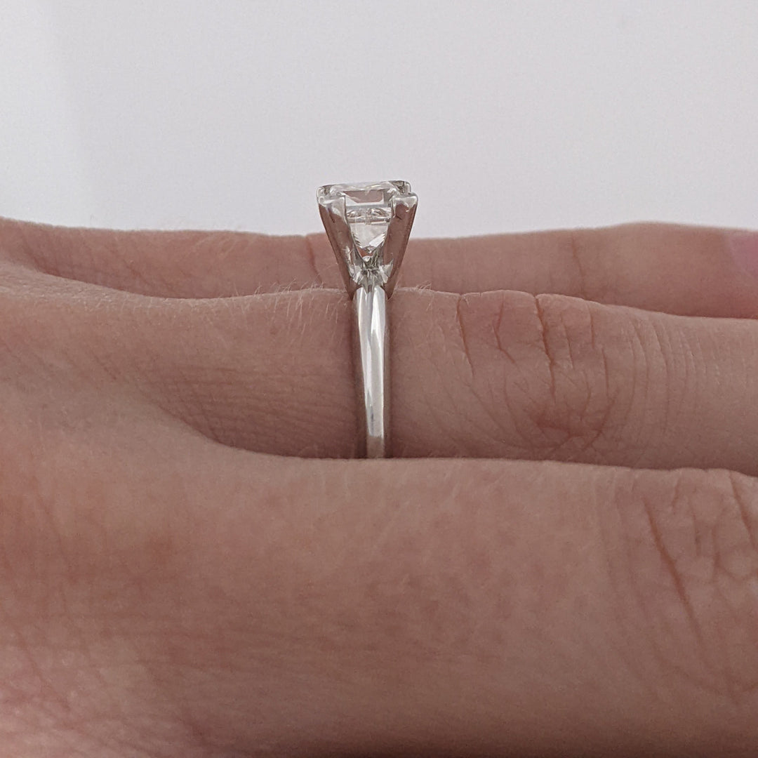 14K WHITE .85 CARAT TOTAL I1 H DIAMOND PRINCESS CUT SOLITAIRE ESTATE RING 2.8 GRAMS