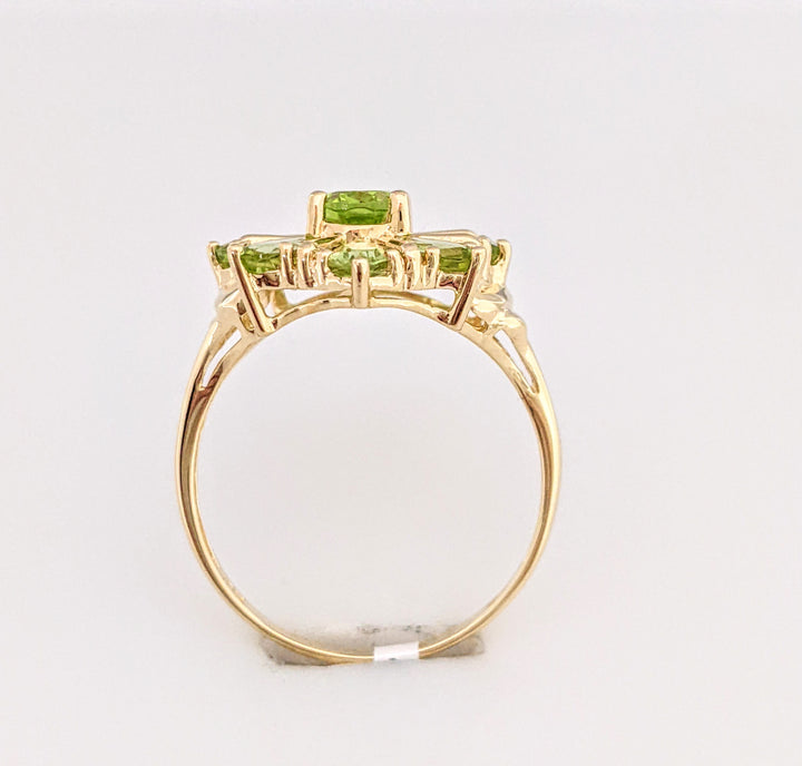 10K PERIDOT OVAL 5X7 WITH (8) 3X5 OVAL ESTATE RING 3.2 GRAMS