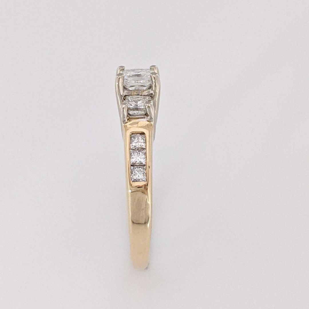 14K 1.01 CARAT TOTAL WEIGHT I1 H DIAMOND PRINCESS CUT (9) ESTATE TRINITY RING 3.0 GRAMS