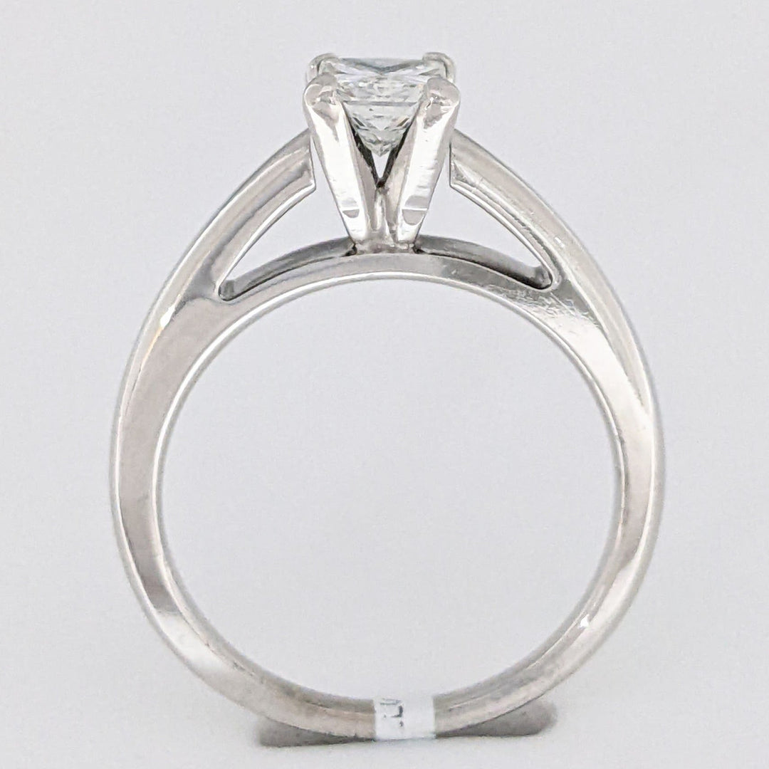 14K WHITE .70 CARAT TOTAL SI2 H DIAMOND PRINCESS CUT ESTATE RING 4.6 GRAMS
