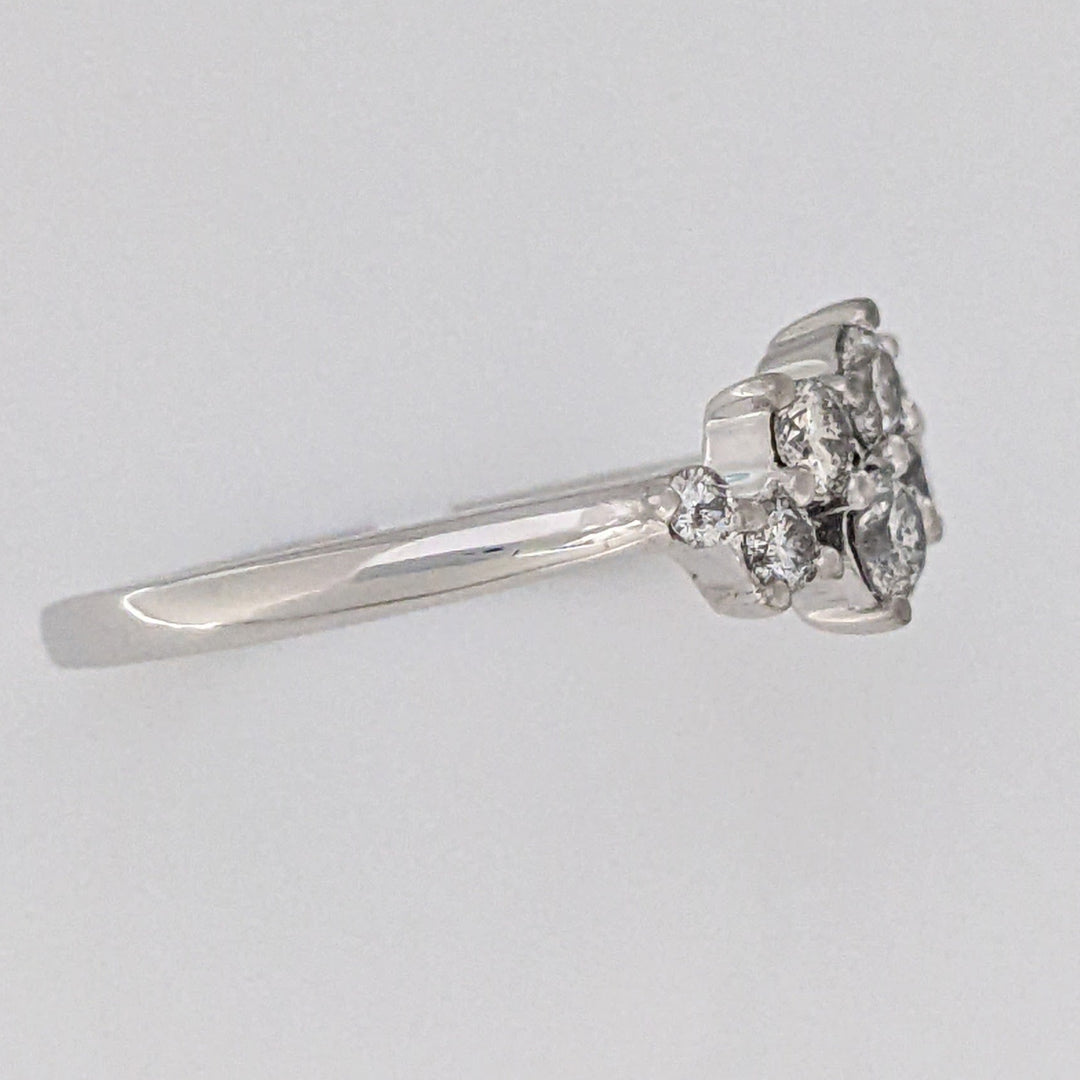 10K WHITE .41 CARAT TOTAL WEIGHT I1 J DIAMOND ROUND (8) CLUSTER ESTATE RING 2.3 GRAMS