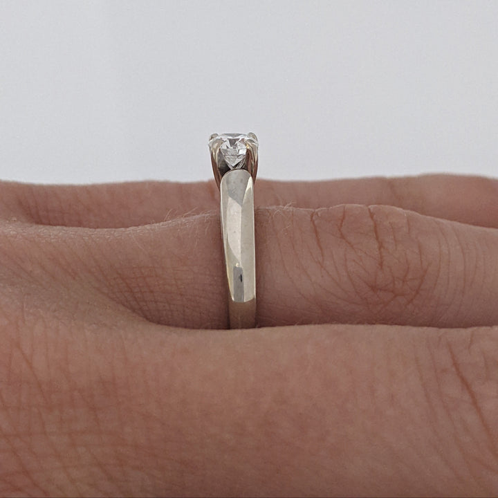 14K WHITE .39 CARAT TOTAL SI2 E DIAMOND ROUND RAISED SHANK SOLITAIRE ESTATE RING 4.0 GRAMS