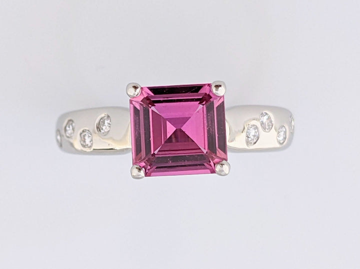 PLATINUM PINK SAPPHIRE PRINCESS CUT 1.41 CARAT TOTAL WITH .12 DIAMOND TOTAL WEIGHT 5.9 GRAMS