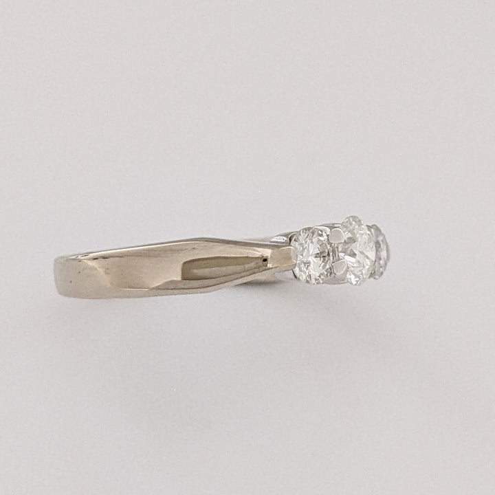 14K WHITE .47 CARAT TOTAL WEIGHT I1 I DIAMOND ROUND (3) ESTATE RING 2.7 GRAMS