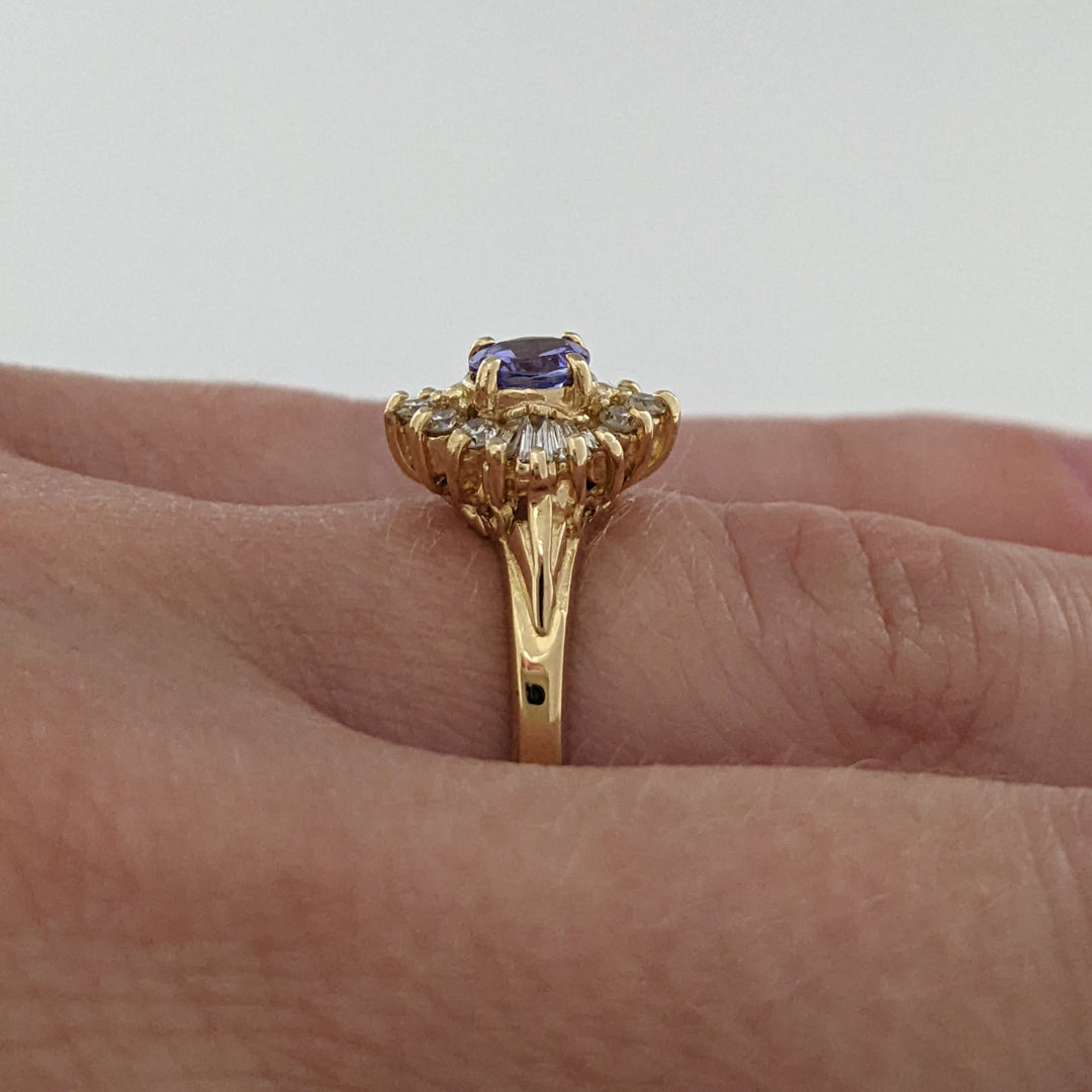14K TANZANITE ROUND 4.5MM WITH ROUND/ BAGUETTE DIAMOND MELEE ESTATE RING 3.0 GRAMS