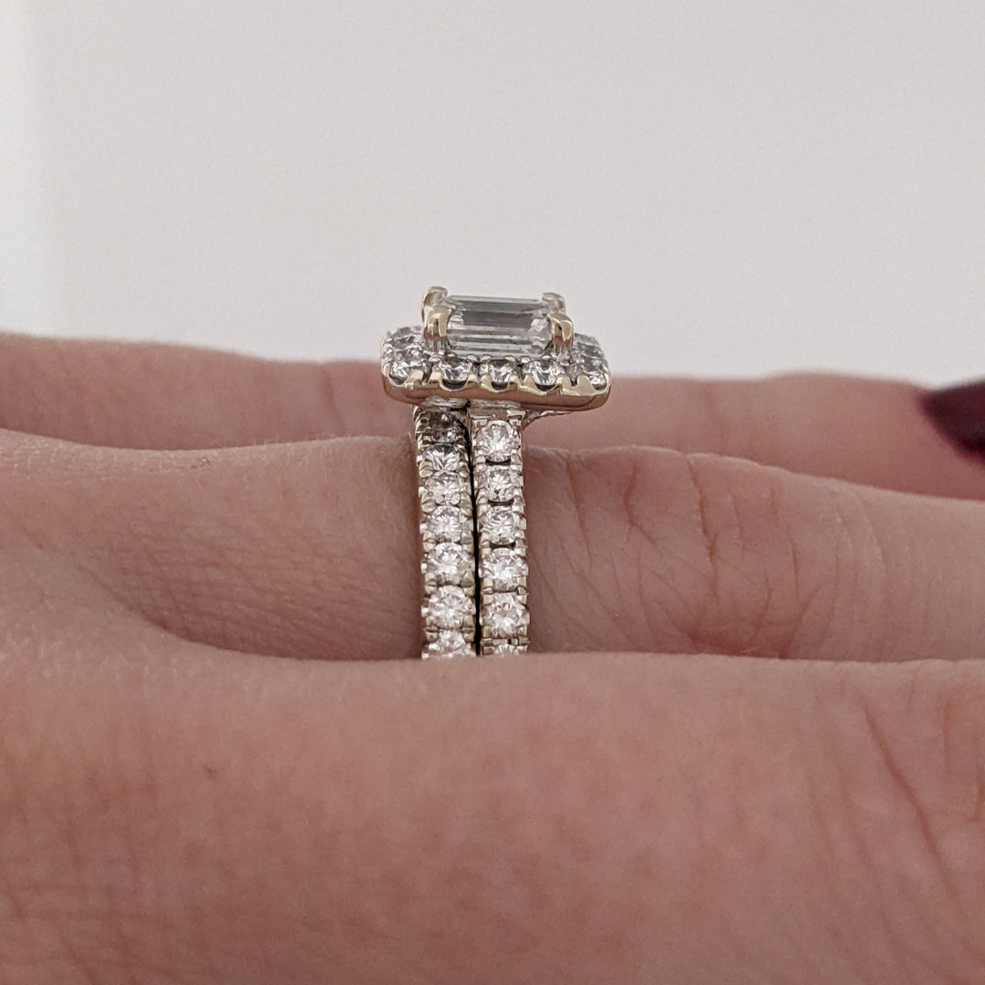 14KW 1.87 CARAT TOTAL WEIGHT SI2 I DIAMOND EMERALD CUT WITH (59) ROUND NEIL LANE ESTATE BAND/ RING SET 6.4 GRAMS