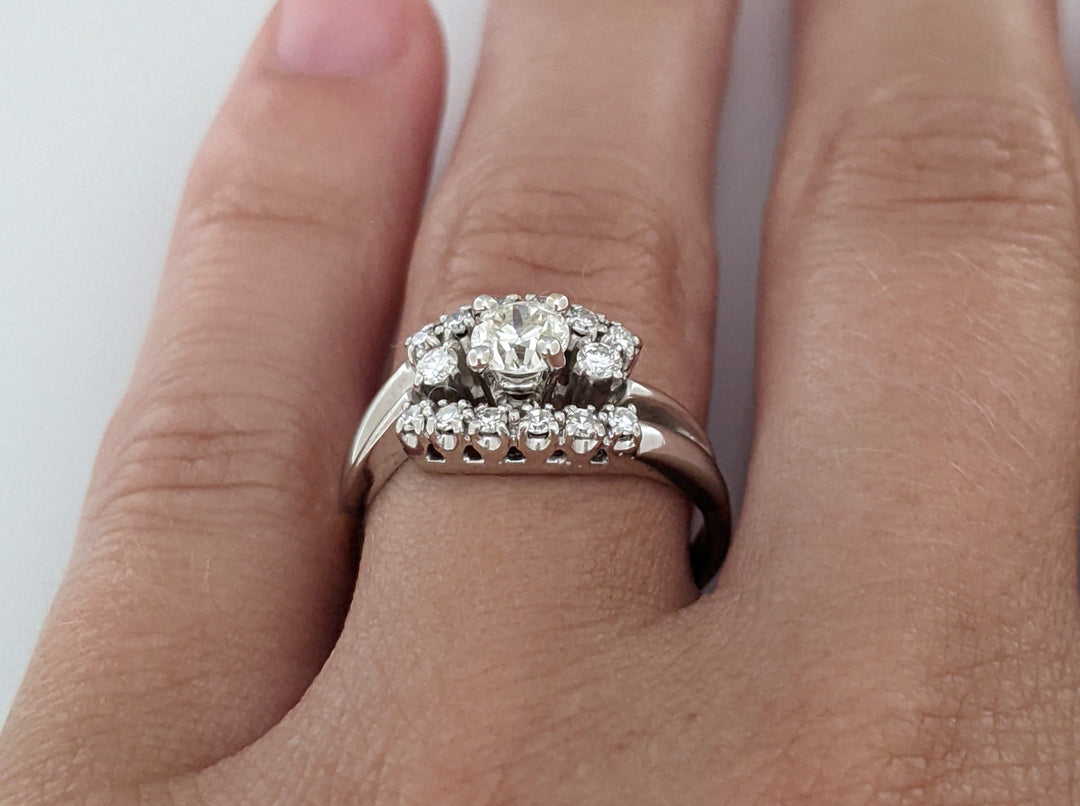 14K .57CTW VVS1 I DIAMOND ROUND (15) ESTATE RING 4.1 GRAMS