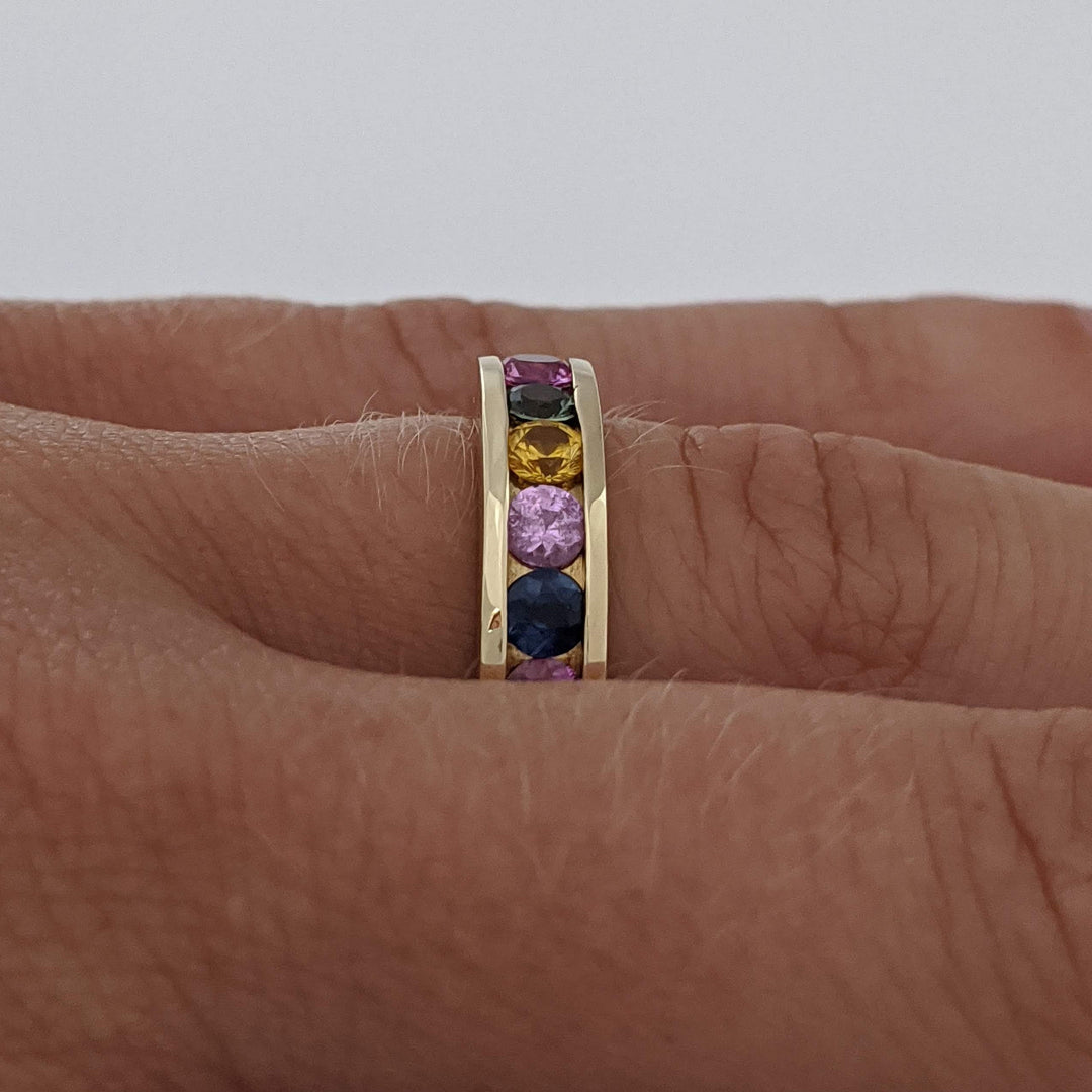 14K SAPPHIRE ROUND (10) MULTI- COLORED ESTATE CHANNEL BAND 6.5 GRAMS