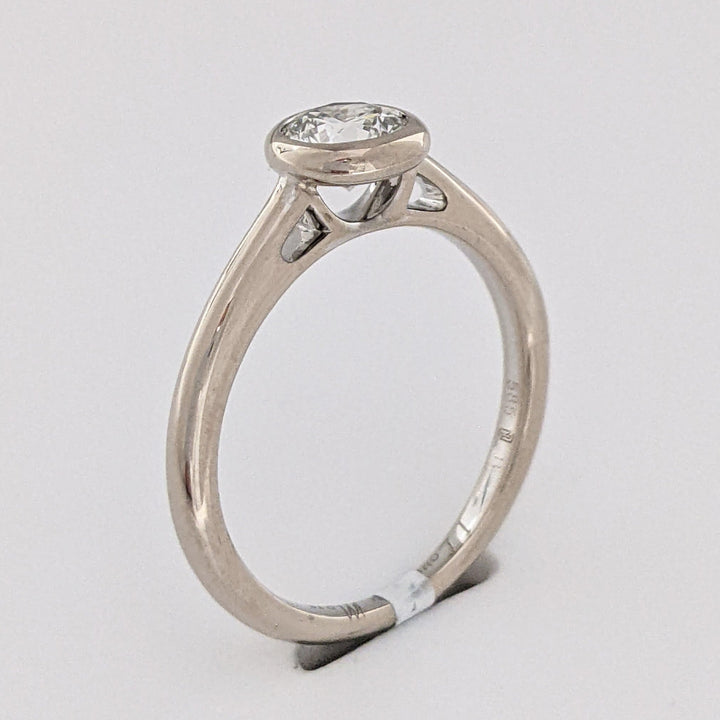 14K WHITE .72 CARAT TOTAL VS2 J DIAMOND ROUND ESTATE BEZEL RING 3.5 GRAMS