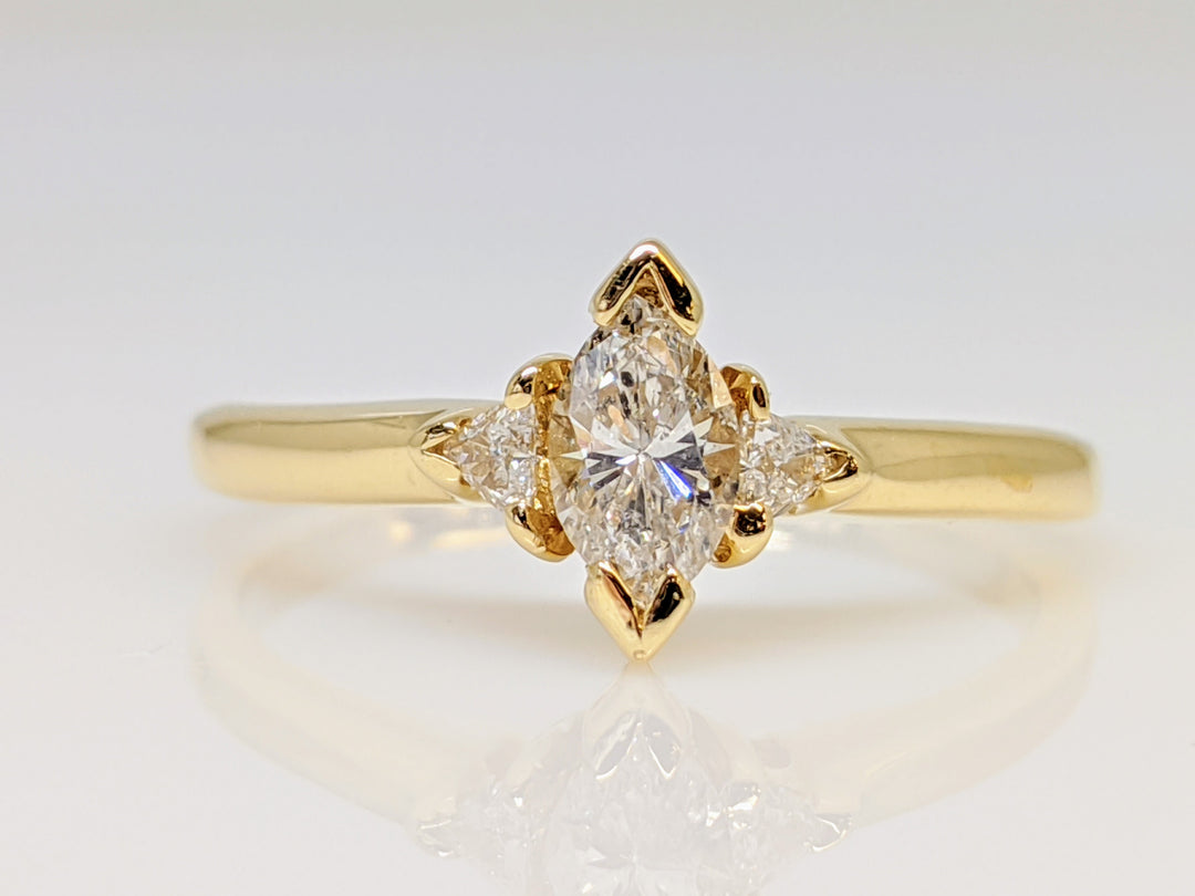 14K .50 CARAT TOTAL WEIGHT SI3 I DIAMOND MARQUISE CUT WITH (2) TRILLION ESTATE RING