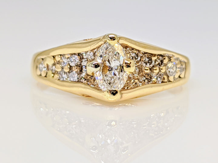 14K .76 CARAT TOTAL WEIGHT VS-I1 F-H MARQUISE DIAMOND WITH (24) ROUND ESTATE RING 2.5 GRAMS