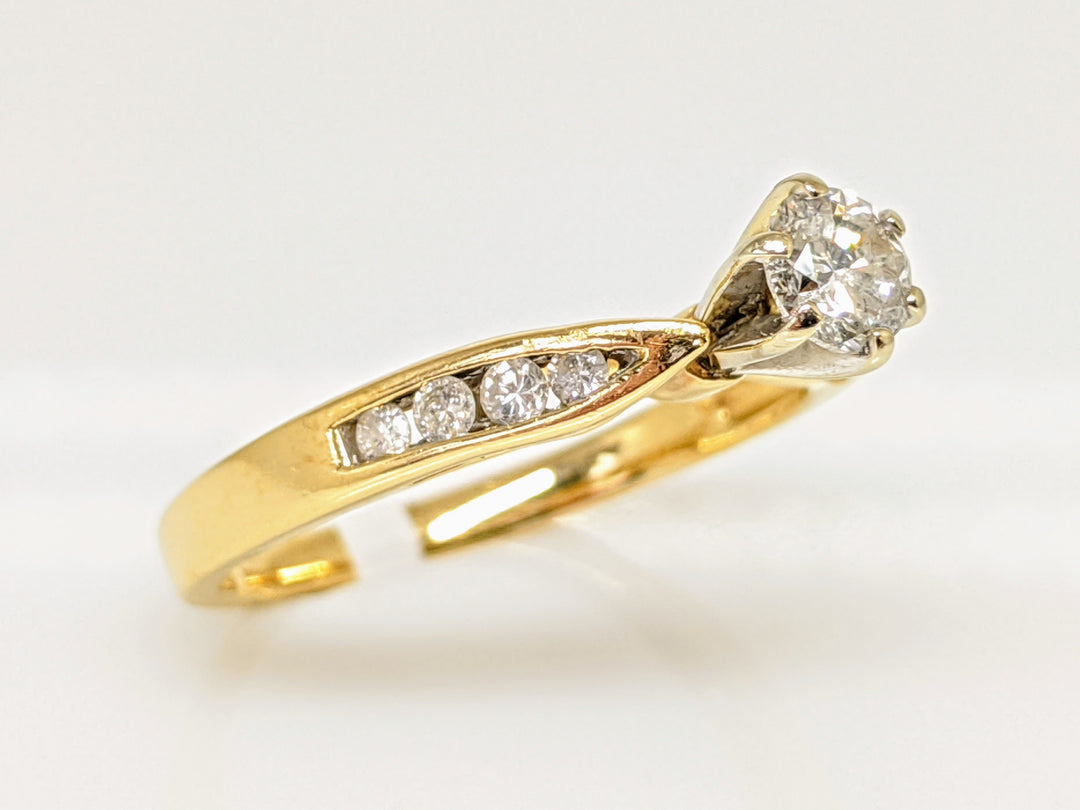 14K .73 CARAT TOTAL WEIGHT I1 G DIAMOND ROUND (9) ESTATE RING 3.2 GRAMS