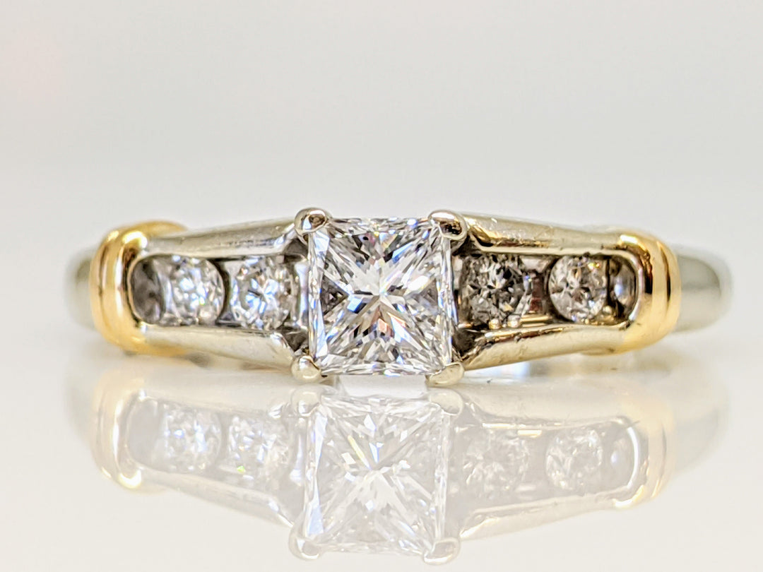 14KW .66 CARAT TOTAL WEIGHT SI1 I DIAMOND PRINCESS CUT WITH (4) ROUND ESTATE RING 3.6 GRAMS
