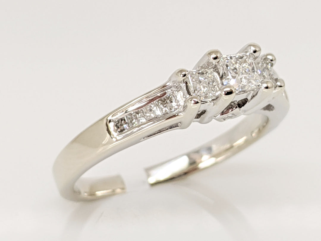 14K WHITE .50 CARAT TOTAL WEIGHT SI2 G DIAMOND PRINCESS CUT (13) ESTATE RING 3.3 GRAMS