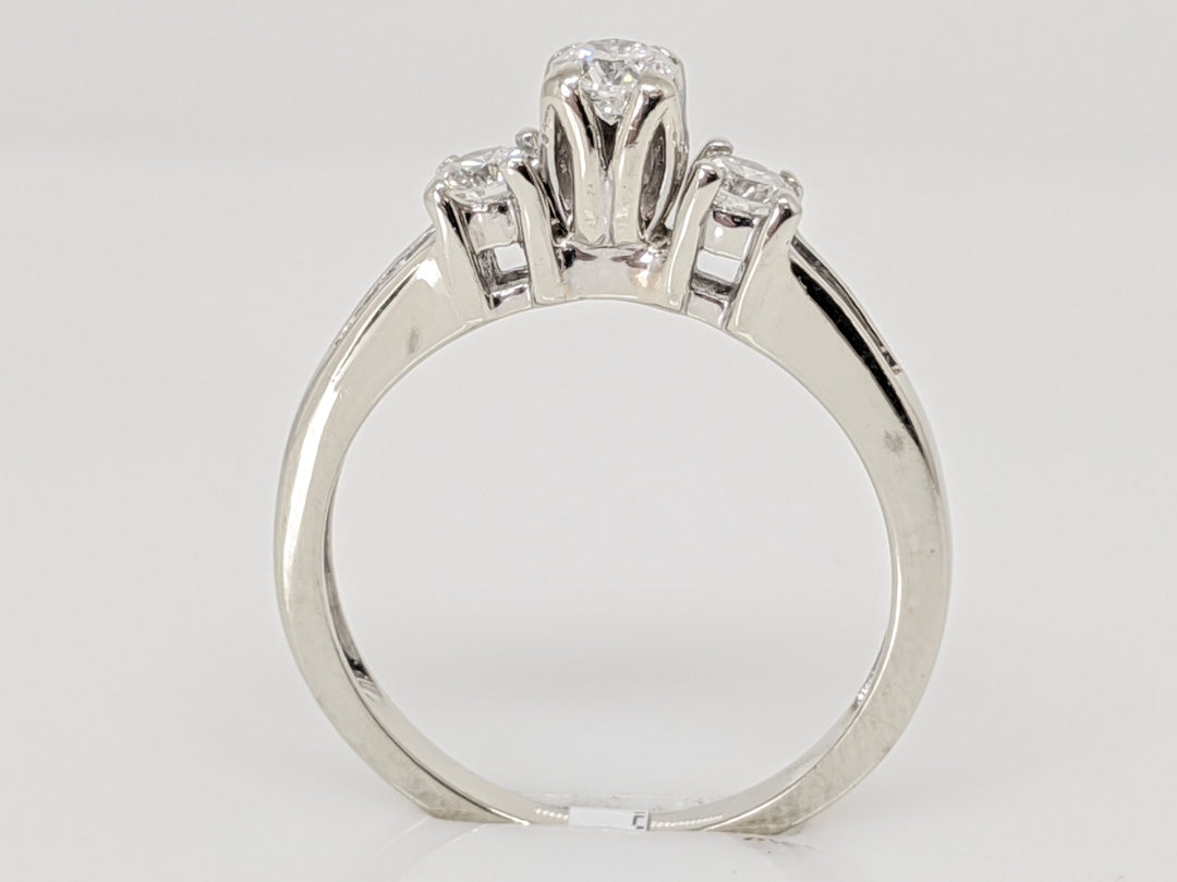 14KW .51 CARAT TOTAL WEIGHT I1 G DIAMOND ROUND (9) TRINITY ESTATE RING 2.7 GRAMS