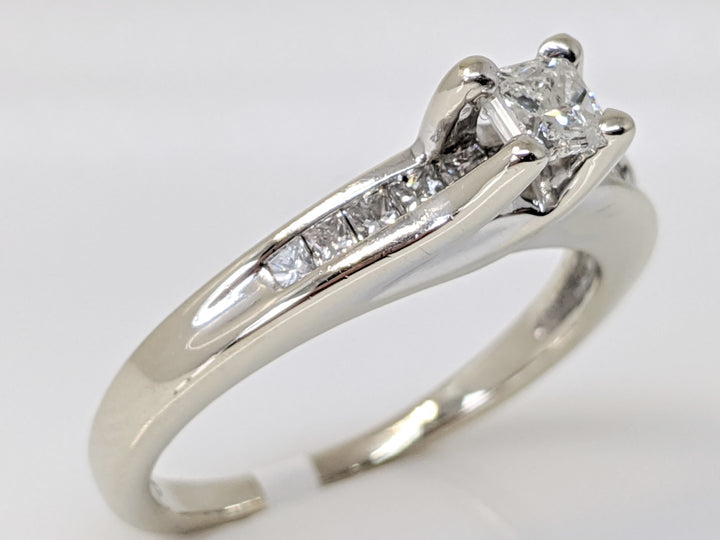 14K WHITE .55 CARAT TOTAL WEIGHT I1 G DIAMOND PRINCESS CUT (11) ESTATE RING 3.4 GRAMS