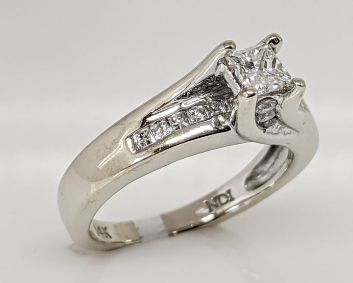 14K WHITE .41 CARAT TOTAL WEIGHT I1 I DIAMOND PRINCESS CUT (1) ROUND (11) BYPASS ESTATE RING 3.7 GRAMS