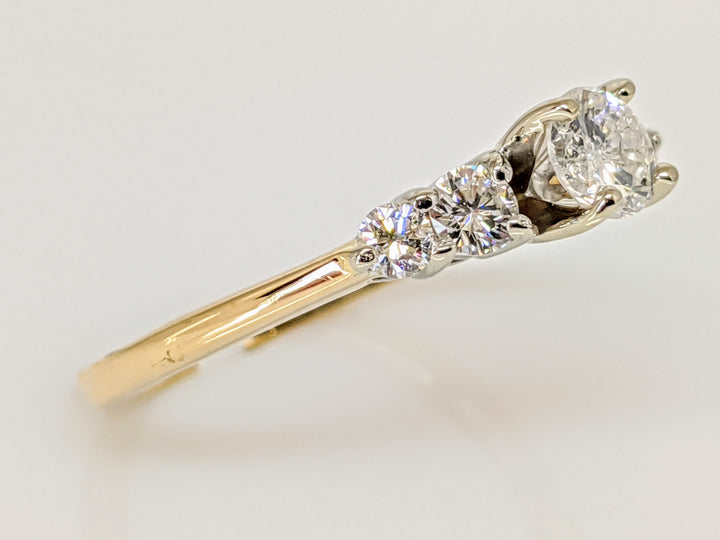 14K .58 CARAT TOTAL WEIGHT I1 I DIAMOND ROUND (5) ESTATE RING 2.4 GRAMS