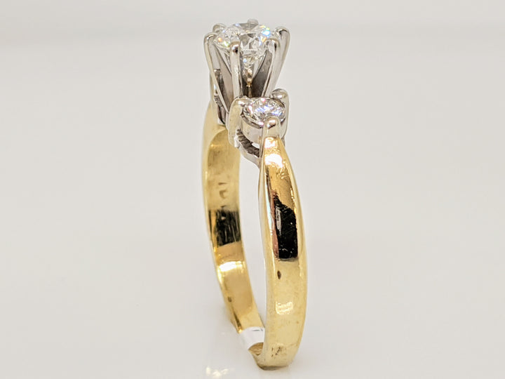 14K .52 CARAT TOTAL WEIGHT SI2 I DIAMOND ROUND (3) TRINITY ESTATE RING 3.1 GRAMS