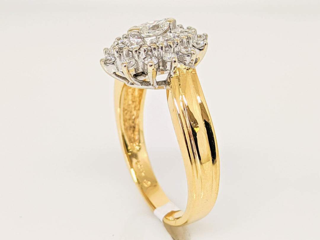 14K .63 CARAT TOTAL WEIGHT SI2 G DIAMOND MARQUISE CUT (1) ROUND (24) ESTATE CLUSTER RING 4.9 GRAMS