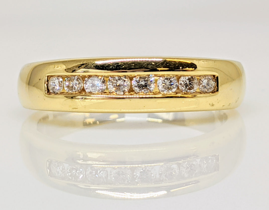 14K .32 CARAT TOTAL WEIGHT I1 G DIAMOND ROUND (8) CHANNEL SET ESTATE BAND 5.0 GRAMS