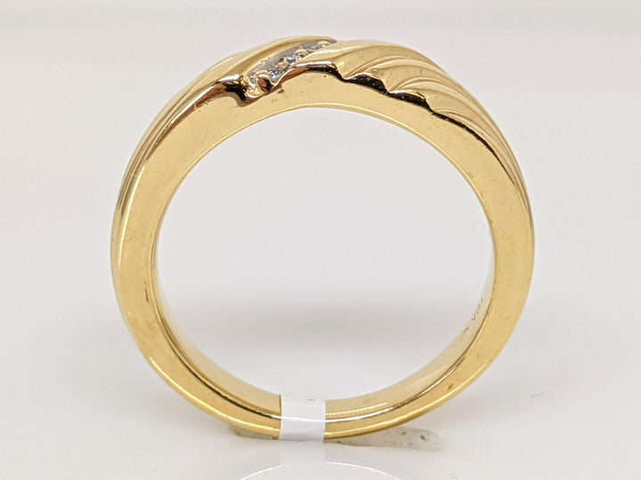 10K DIAMOND ROUND (5) COMFORT FIT ESTATE BAND 6.0 GRAMS