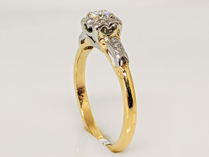 14K .18 CARAT TOTAL WEIGHT SI2 H DIAMOND ROUND (3) VINTAGE SOLITAIRE ESTATE RING 1.8 GRAMS