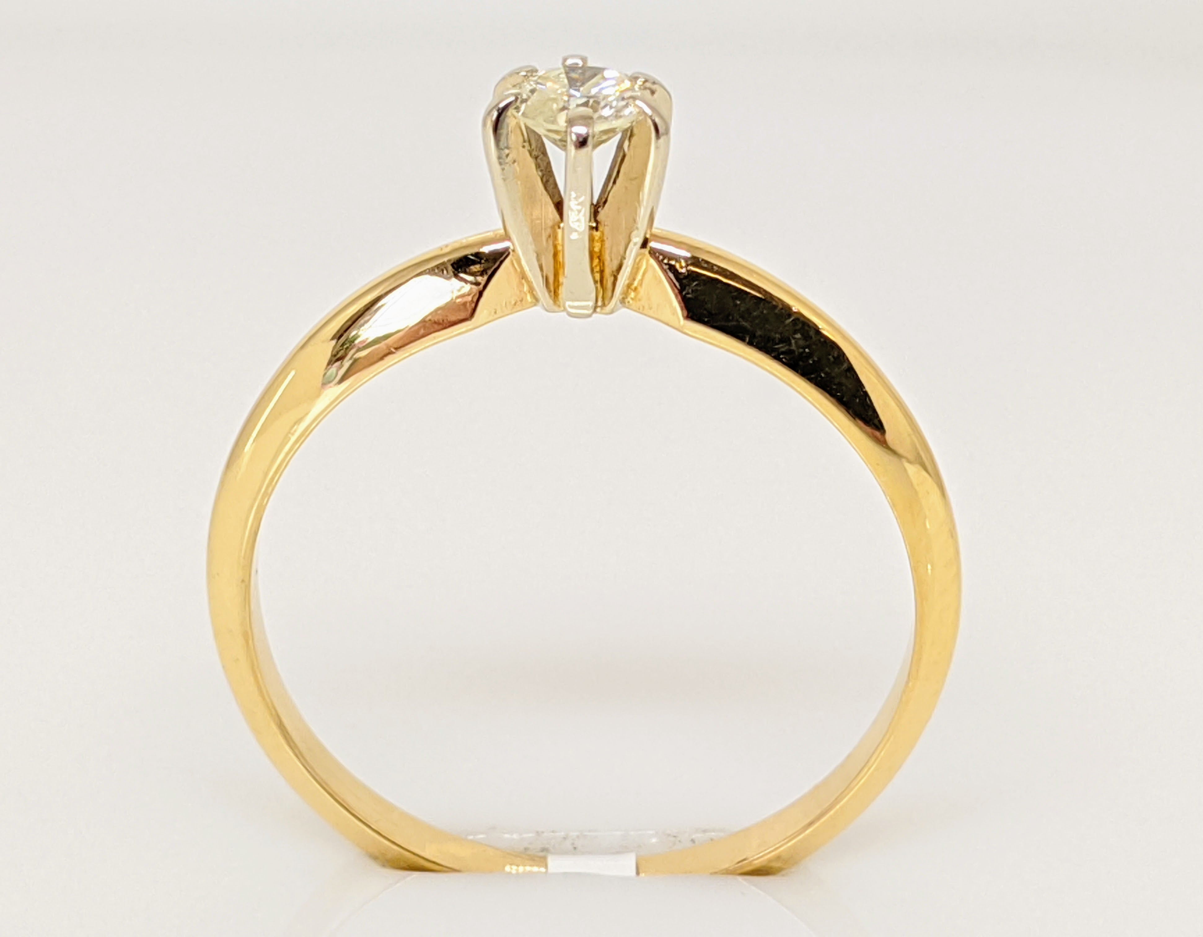 Round Halo Engagement Ring with .16 carat of Diamonds in 14 Karat Whit –  Masina Diamonds Atlanta