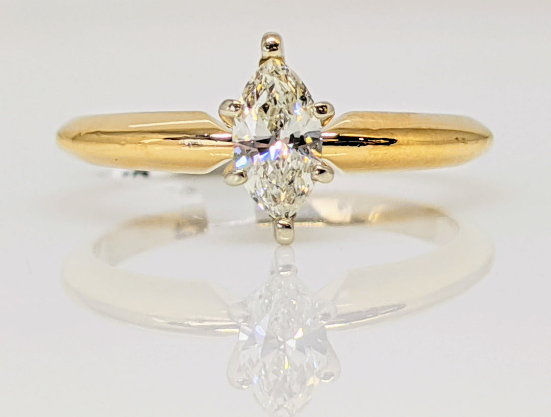 14K .37 CARAT TOTAL SI2 I DIAMOND MARQUISE CUT SOLITAIRE ESTATE RING 2.4 GRAMS