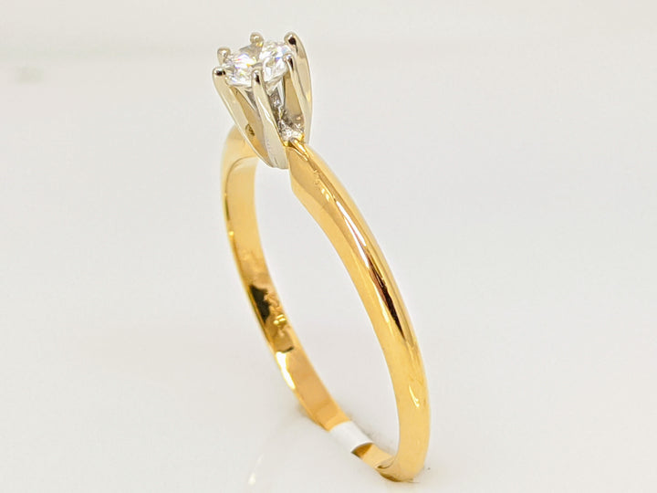 14K .21 CARAT TOTAL I1 G DIAMOND ROUND SOLITAIRE ESTATE RING 1.8 GRAMS