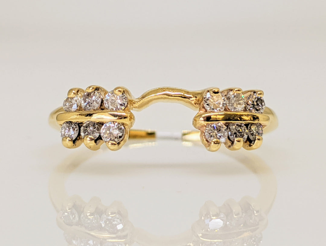 14K 0.25 CARAT TOTAL WEIGHT DIAMOND ROUND (12) ESTATE WRAP