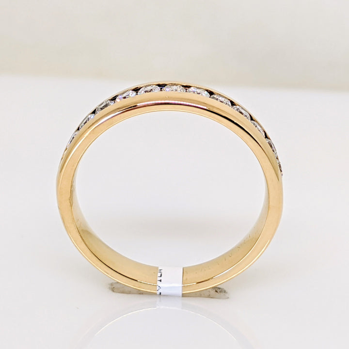 14K .38 CARAT TOTAL WEIGHT I1 I DIAMOND ROUND (12) CHANNEL SET ESTATE BAND 4.1 GRAMS