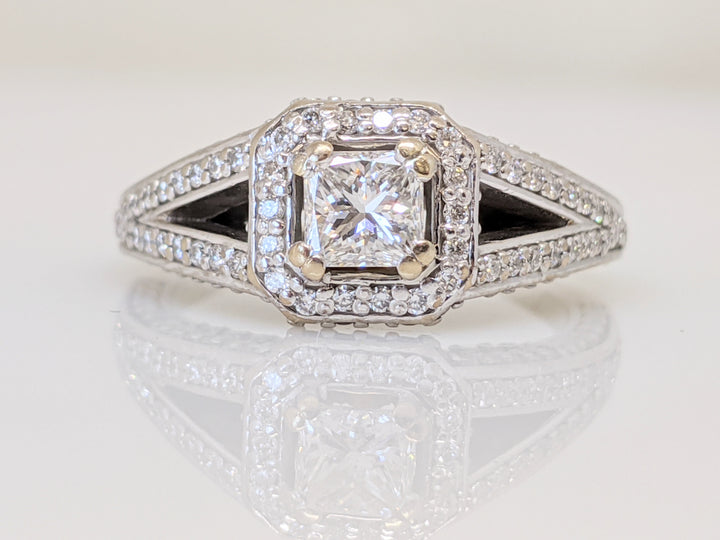 14K WHITE 1.58 CARAT TOTAL WEIGHT SI2 I DIAMOND PRINCESS CUT (1) ROUND (143) HALO ESTATE RING 5.0 GRAMS