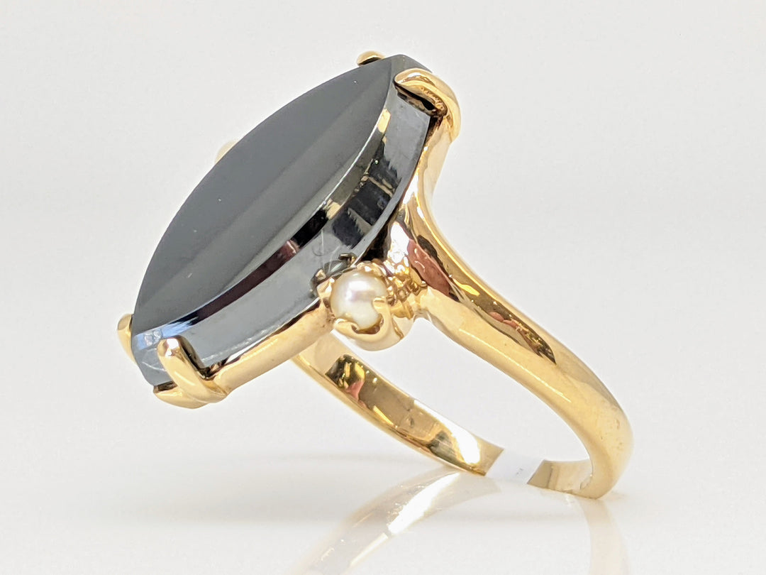 14K HEMATITE MARQUISE 8X17 WITH (2) 2.5MM PEARL ESTATE RING 4.9 GRAMS