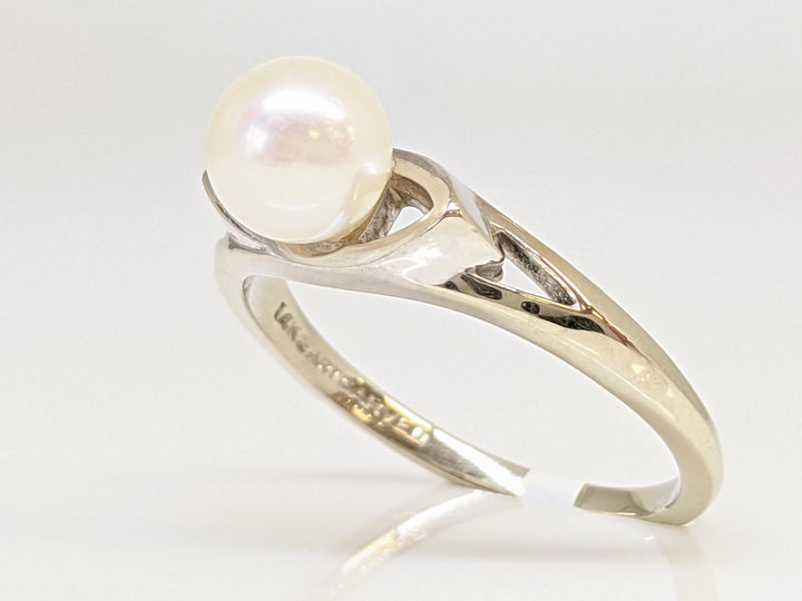 14KW PEARL ROUND 6MM ESTATE RING 2.5 GRAMS