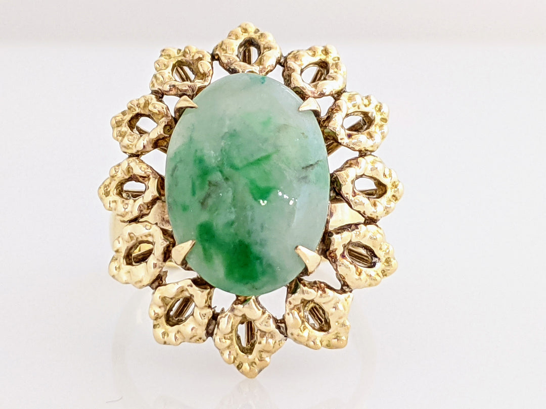 18K JADE OVAL 10X14 WITH MARQUISE GOLD TRIM ESTATE RING 5.9 GRAMS