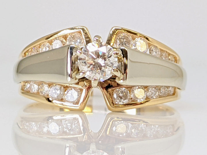 14K .69 CARAT TOTAL WEIGHT (CENTER .25 CARAT)  I1 K DIAMOND ROUND (21) ESTATE RING 5.0 GRAMS