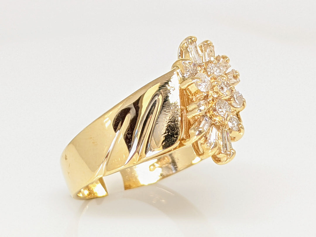 14K .50 CARAT TOTAL WEIGHT I1 G DIAMOND ROUND (7) BAGUETTE (8) CLUSTER ESTATE RING 5.8 GRAMS