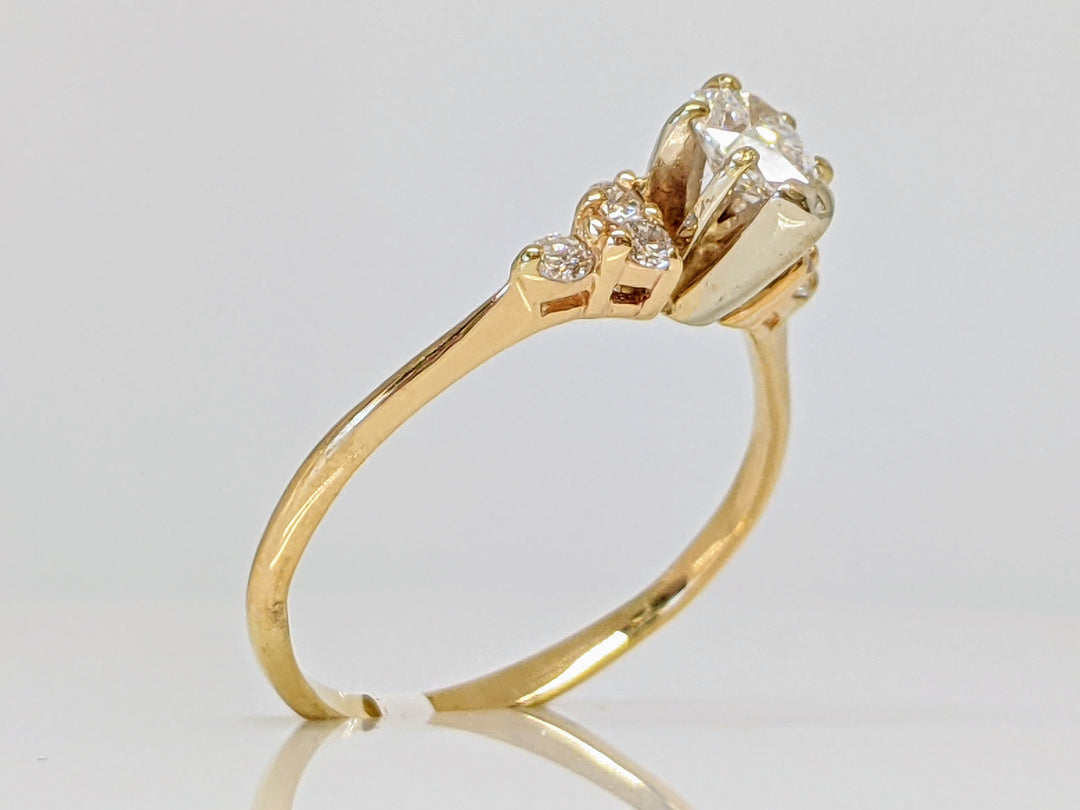 14K .50 CARAT TOTAL WEIGHT SI2 G DIAMOND PEAR WITH (6) ROUND ESTATE RING 2.0 GRAMS