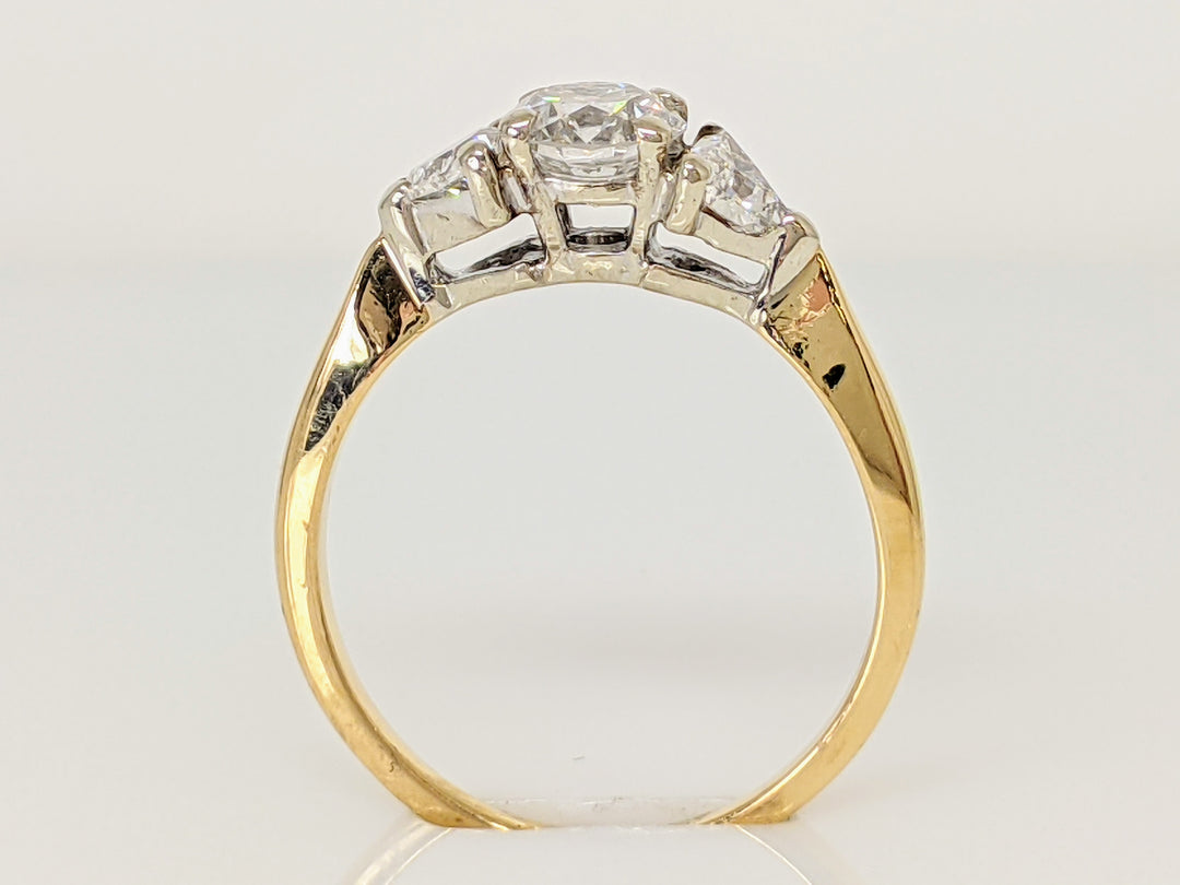 14K .93 CARAT TOTAL WEIGHT SI1 F DIAMOND ROUND WITH (2) TRILLION TRINITY ESTATE RING 2.4 GRAMS