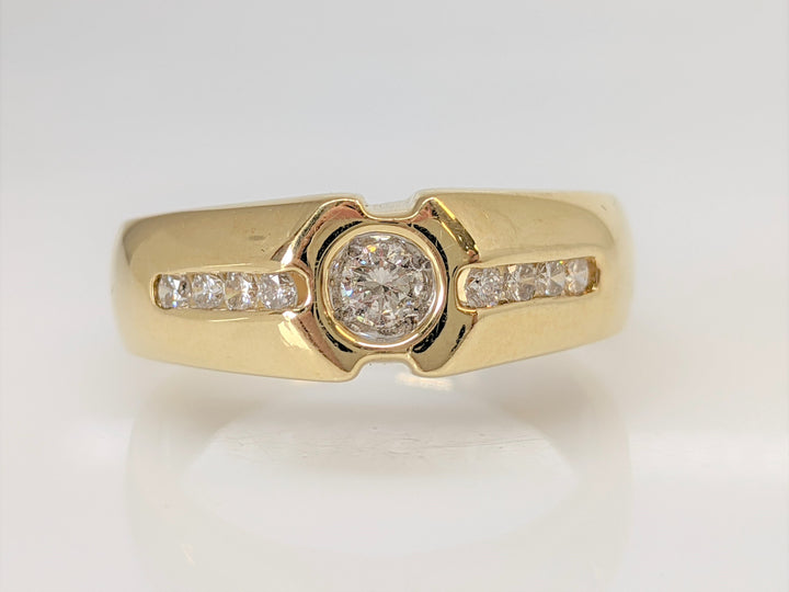 14K .58 CARAT TOTAL WEIGHT SI2 I DIAMOND ROUND (9) BEZEL CENTER ESTATE RING 9.4 GRAMS