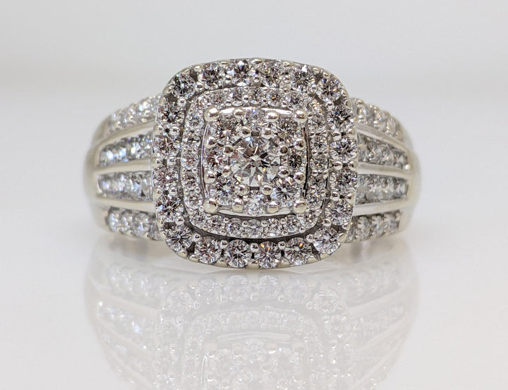 10KW 1.00 CARAT TOTAL WEIGHT I1 G DIAMOND ROUND (89) HALO CLUSTER ESTATE RING 4.1 GRAMS