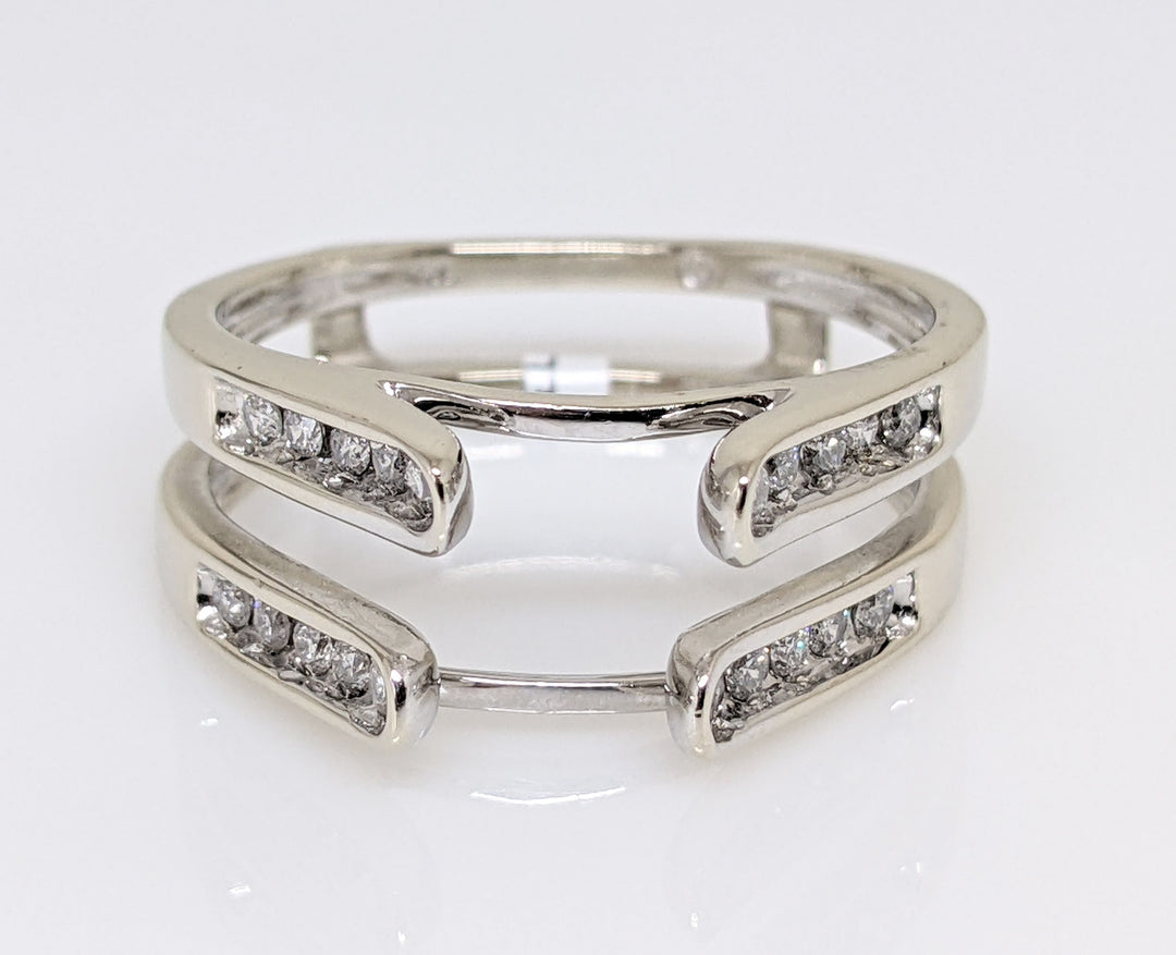 14KW .40 CARAT TOTAL WEIGHT I1 H DIAMOND ROUND (20) CHANNEL SET ESTATE RING JACKET 4.1 GRAMS