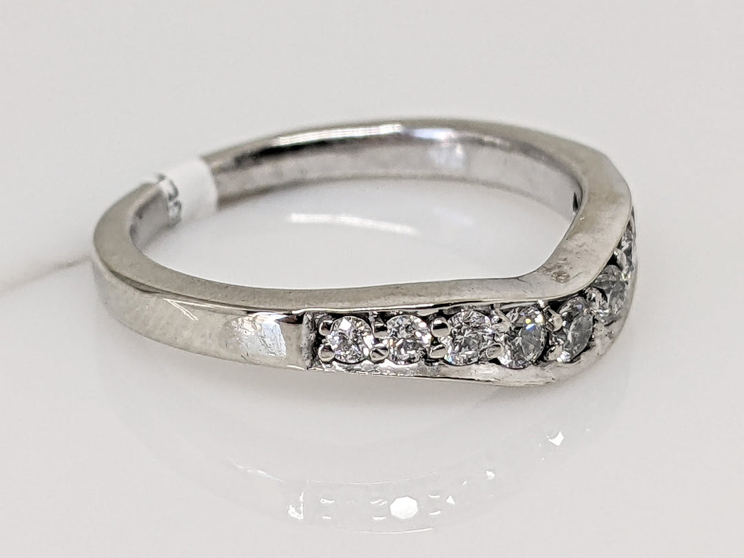 14KW .20 CARAT TOTAL WEIGHT I1 G DIAMOND ROUND (9) CURVED ESTATE BAND 2.0 GRAMS
