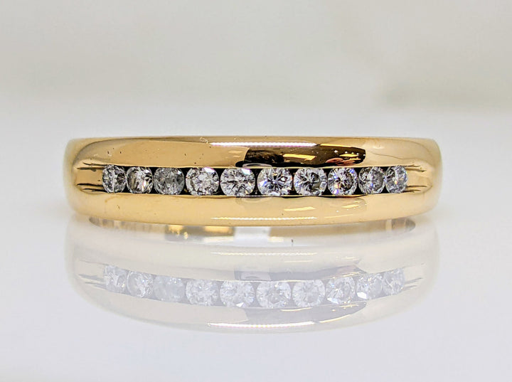 14K .20 CARAT TOTAL WEIGHT I1 H DIAMOND ROUND (10) CHANNEL SET ESTATE BAND 4.9 GRAMS