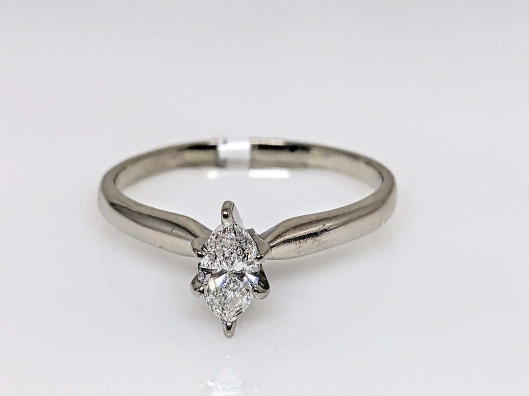 14KW .37 CARAT TOTAL SI G DIAMOND MARQUISE SOLITAIRE ESTATE RING 2.2 GRAMS
