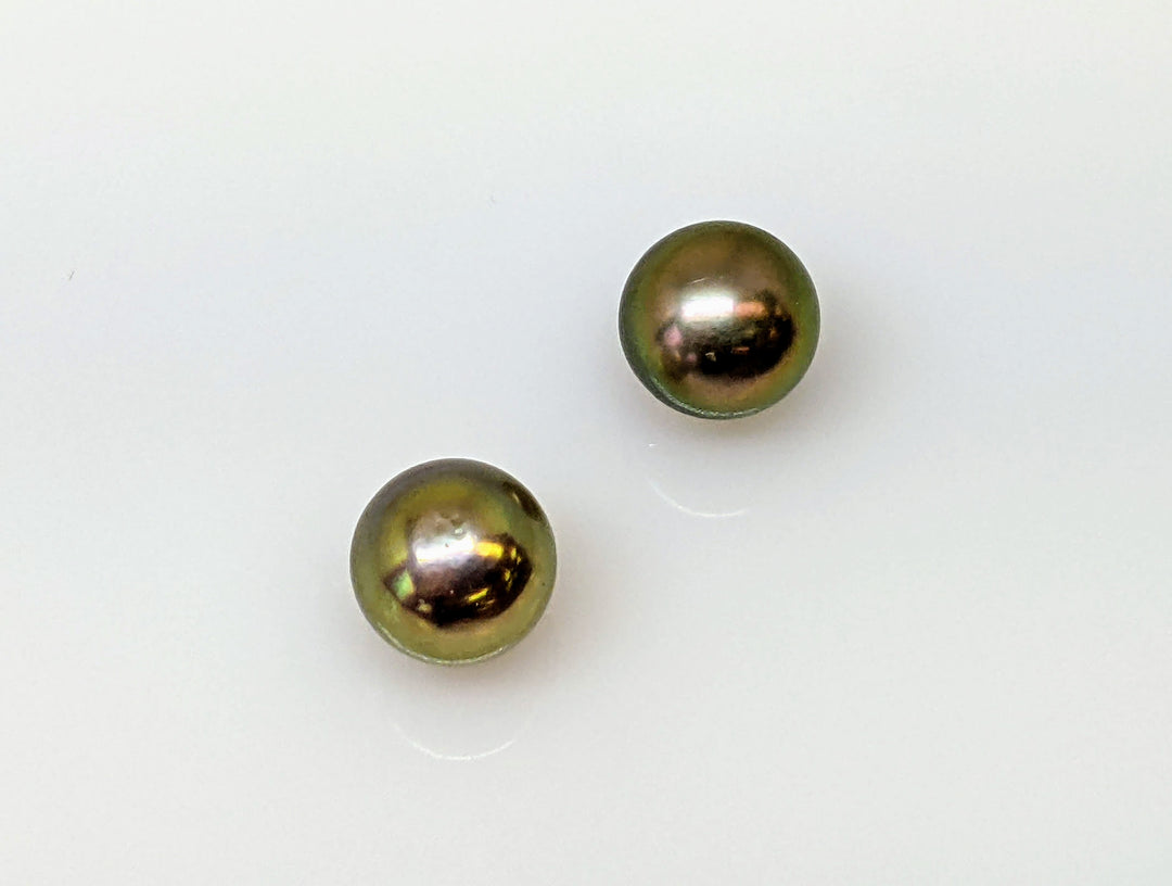14k DYED PEARL ROUND 7.5MM STUD ESTATE EARRINGS 1.4 GRAMS