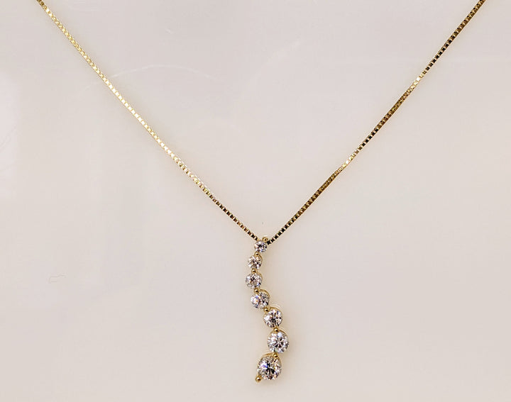 14k .80 CARAT TOTAL WEIGHT I1 G DIAMOND ROUND (7) ESTATE JOURNEY PENDANT & CHAIN 2.8 GRAMS