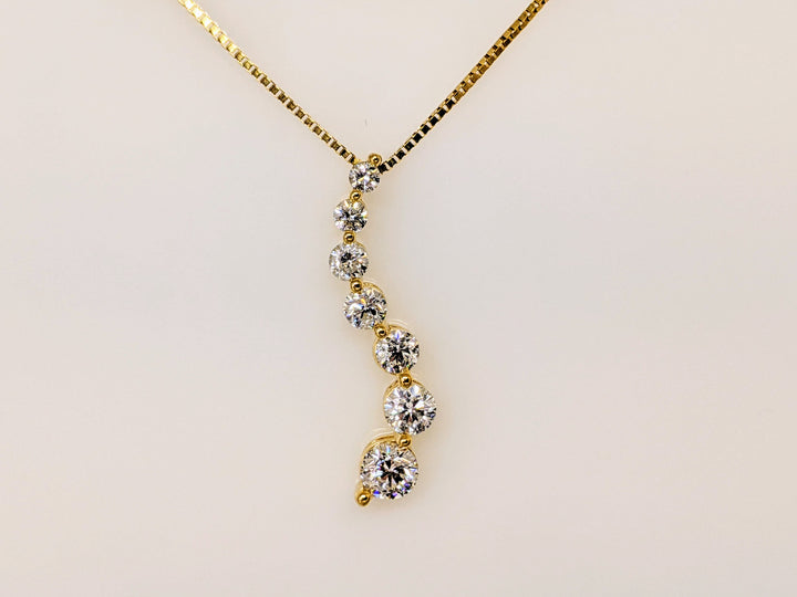 14k .80 CARAT TOTAL WEIGHT I1 G DIAMOND ROUND (7) ESTATE JOURNEY PENDANT & CHAIN 2.8 GRAMS